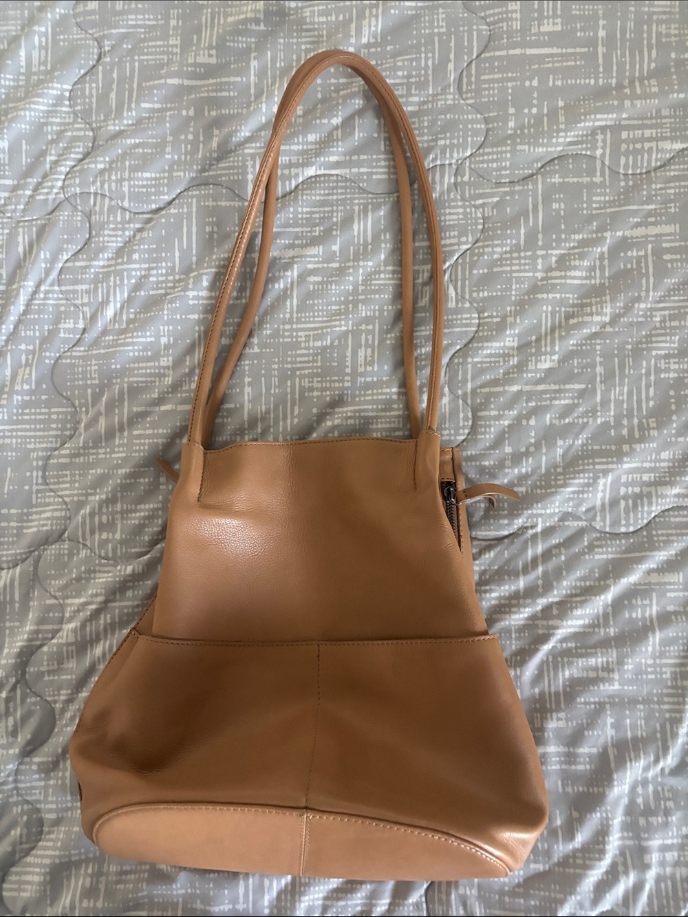 Classic Tan Leather Shoulder Bag